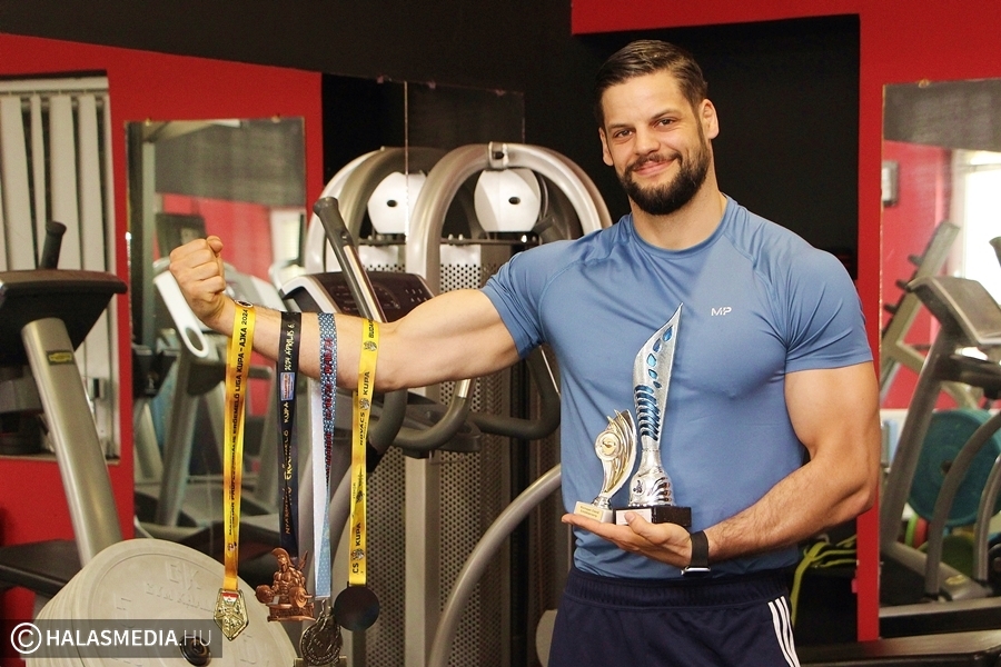 „A konditerem a XXI. század kocsmája”