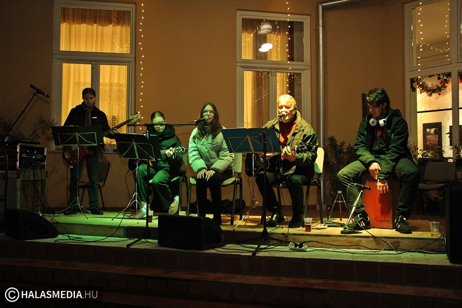 Adventi programok Halason