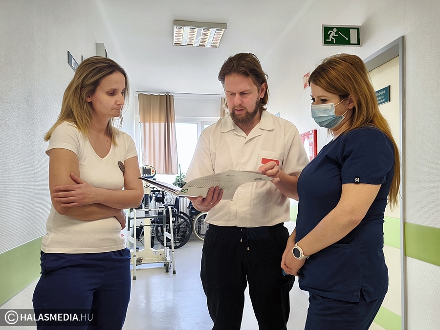 (►) Dupla öröm - két díjat is kapott a halasi kórház