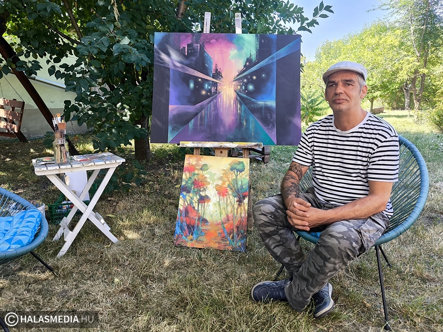 (►) Sáli Levente ismét trafóházakat díszít