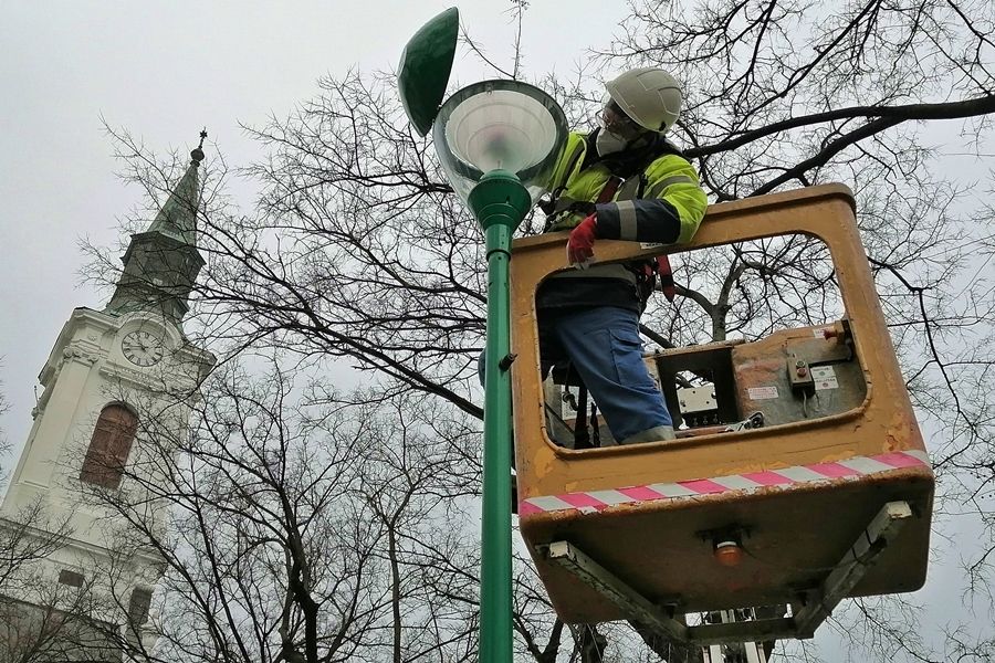Modernebb, takarékosabb lett Halas közvilágítása
