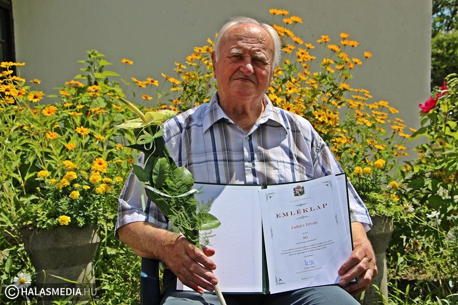 Boldog születésnapot, István bácsi!