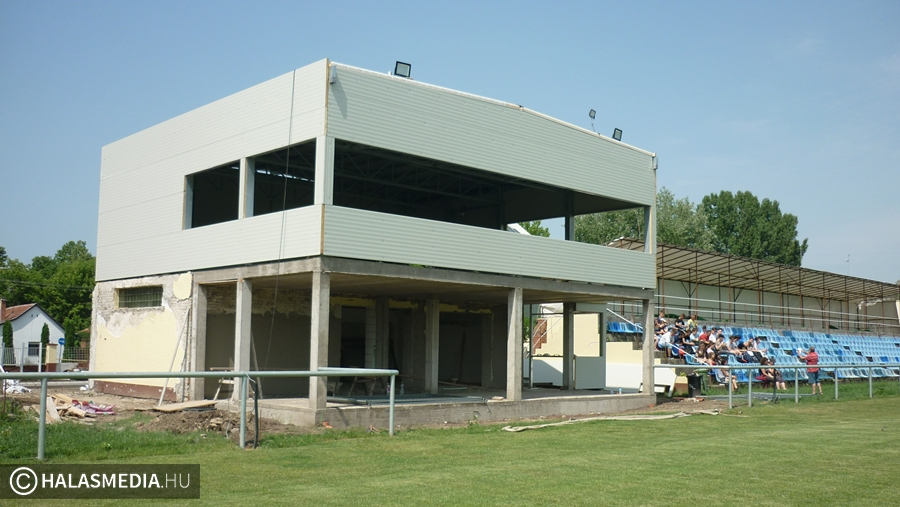 Újul a lovasbázis, szerveződnek a táborok