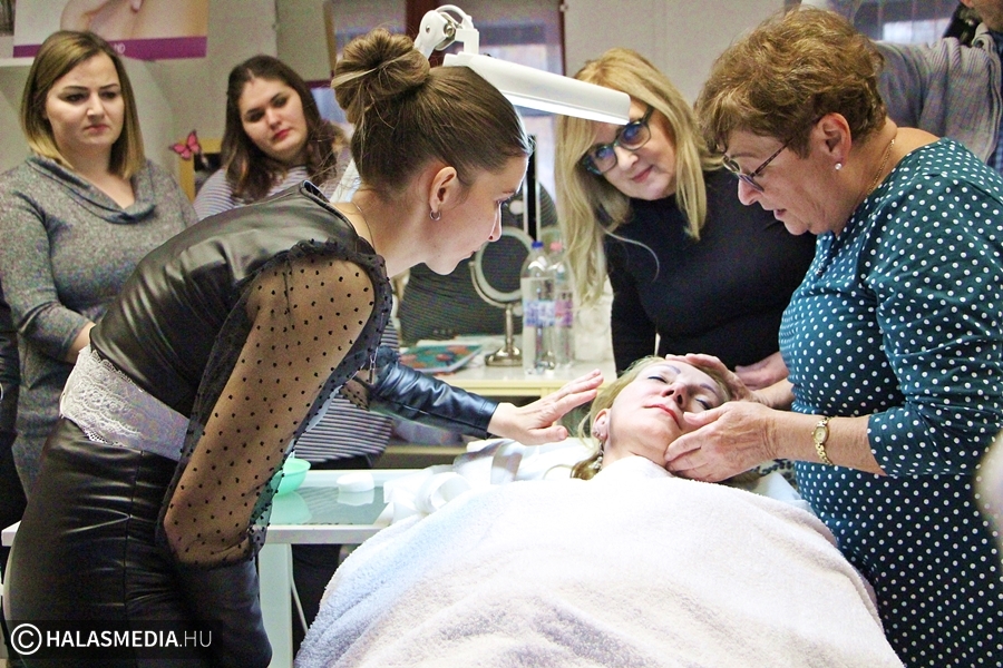 A szakma ikonjaitól tanultak a kozmetikusok
