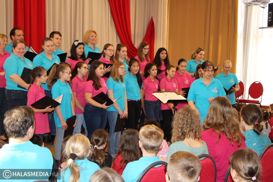 Kánonban – rendhagyóan