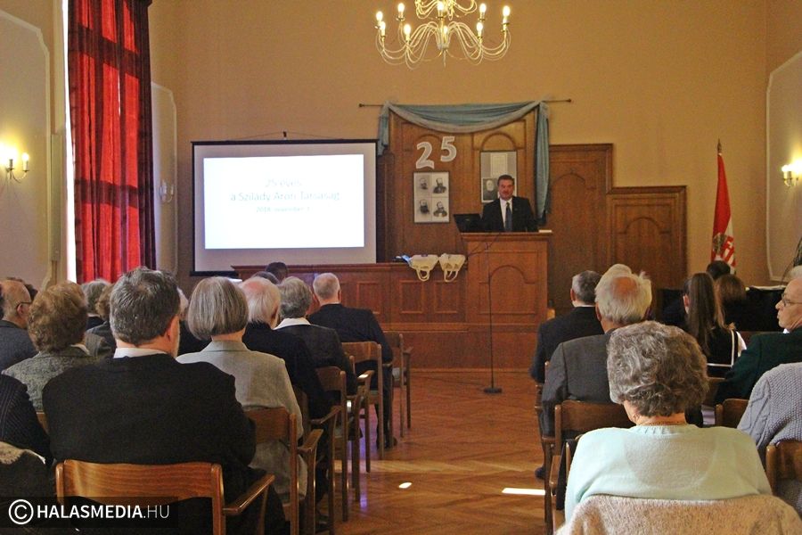 Jubileumi díszközgyűlés