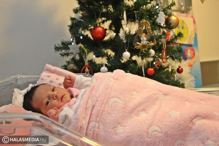 Mirella 2021 első babája Kiskunhalason