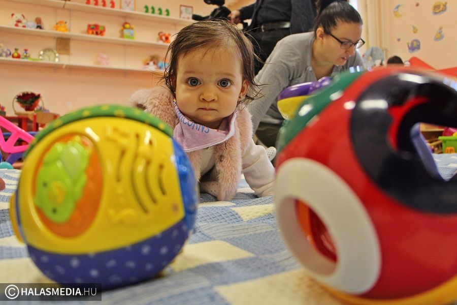 (►) Megszépült környezet várja a babákat
