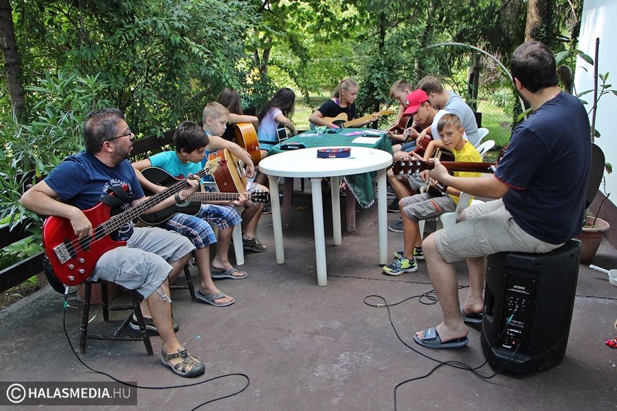 Az örömzene generációkat hoz össze