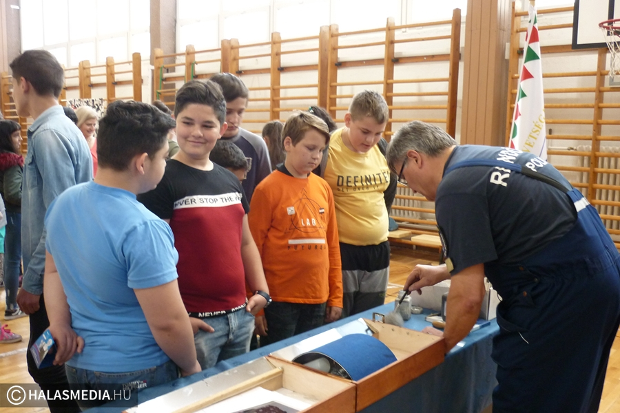 Pályaorientációs roadshow VR techonlógiával