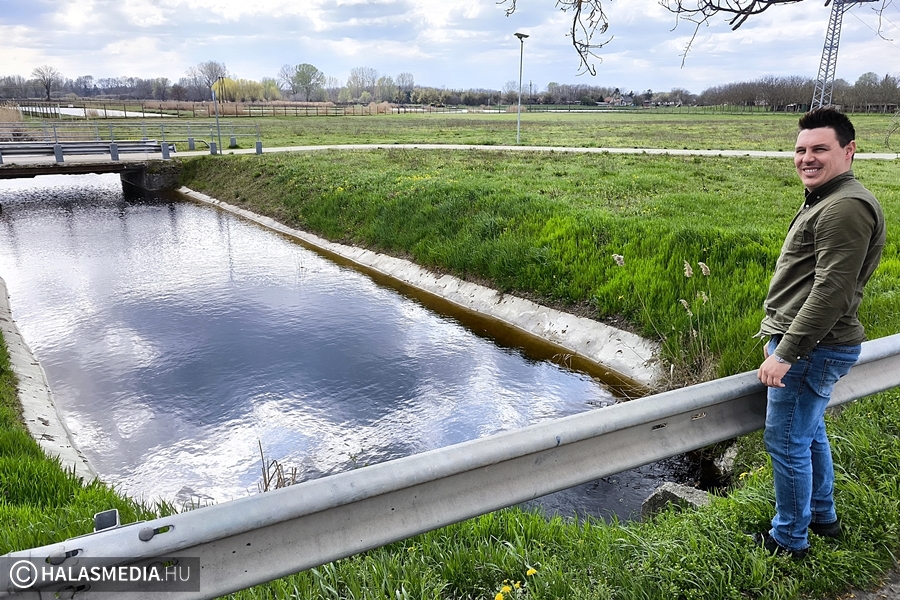 (►) Kellő mennyiségű csapadékvíz gyűlt össze