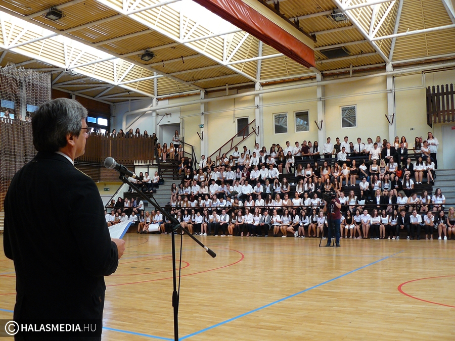 Tanévnyitó a Dékániban (galéria)
