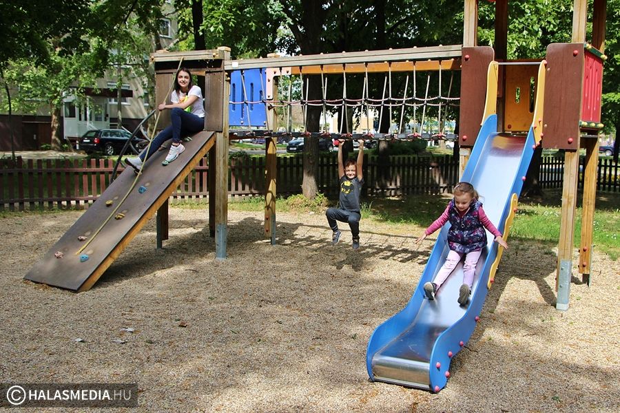 Visszakapták a gyermekek a játszótereket