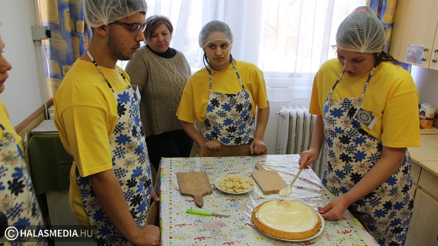 (►) A születésnapról szóltak a feladatok a Koncz Dezső tanulmányi versenyen