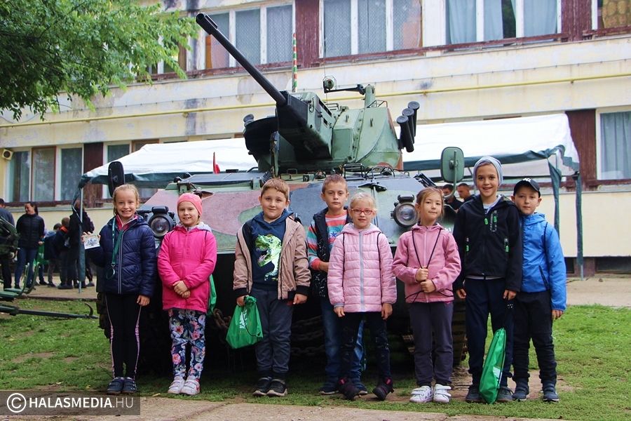(►) Izgalmakkal teli honvédelmi nap Kisszálláson