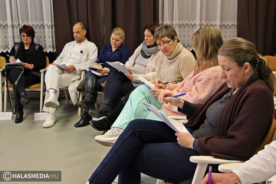 Középpontban a kommunikáció (galéria)