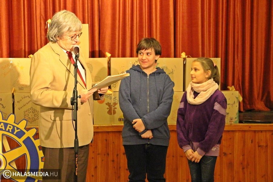 Megjutalmazták a tehetséges diákokat