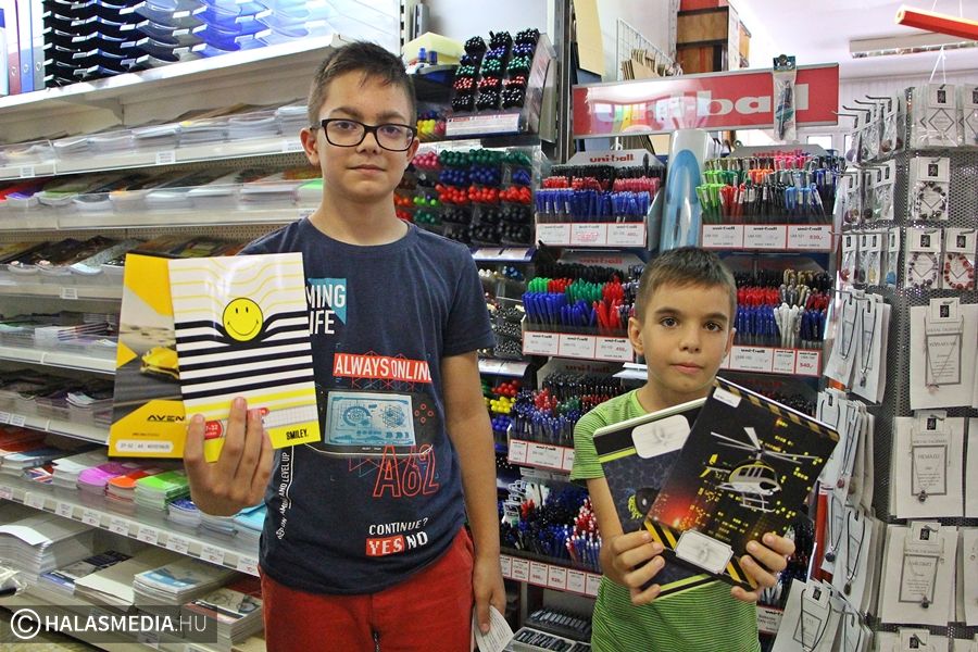 Beindult a tanszervásárlási roham