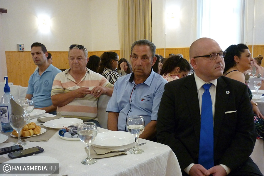 A jegyzők ismerkedtek a szociális segítő programmal