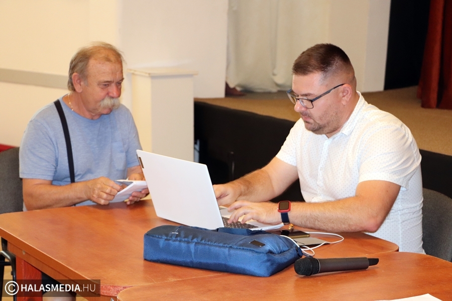 Segítettek ingyen LED-hez jutni