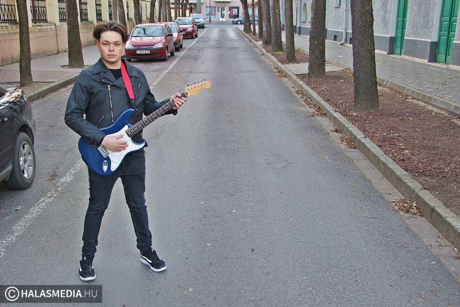 (►) Kiss Bernát: azonosultam a jazzel