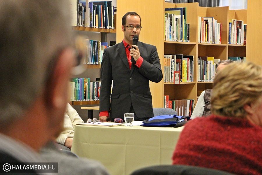 Minden a versekről szólt