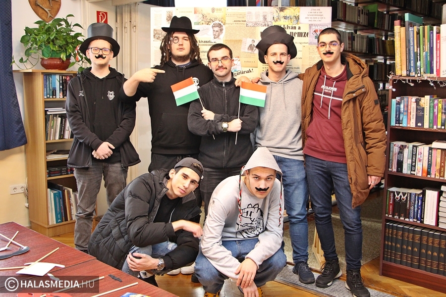 Márciusi ifjak lettek a tekósok