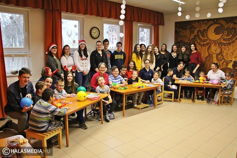 Bibós ajándékok a Konduktív Óvodának
