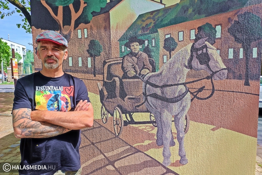 (►) Sáli Levente megszépíti a halasi trafóházakat