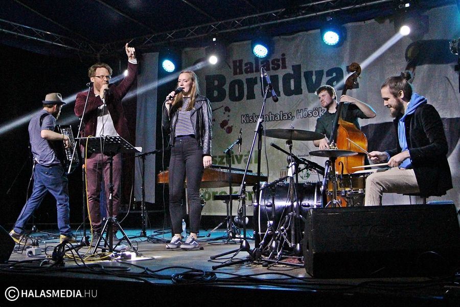 Modern hangzás népzenei elemekkel