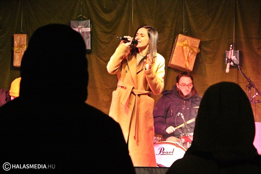 Ünnepi hangolódás, Orsovai Renivel