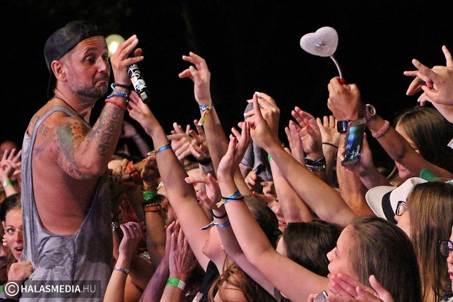 Na, így kell hangulatot csinálni!