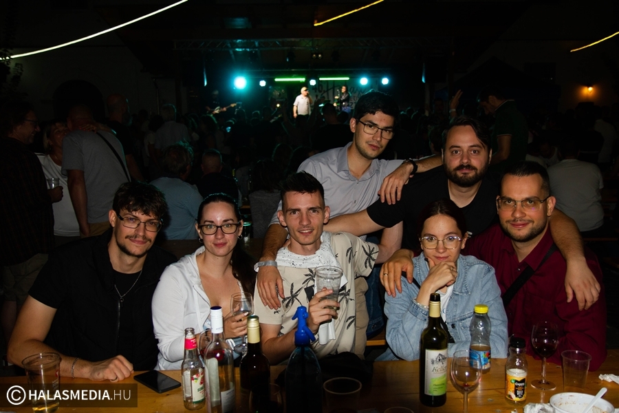 Ilyen hangulatban telt a péntek este Kiskunhalas belvárosában