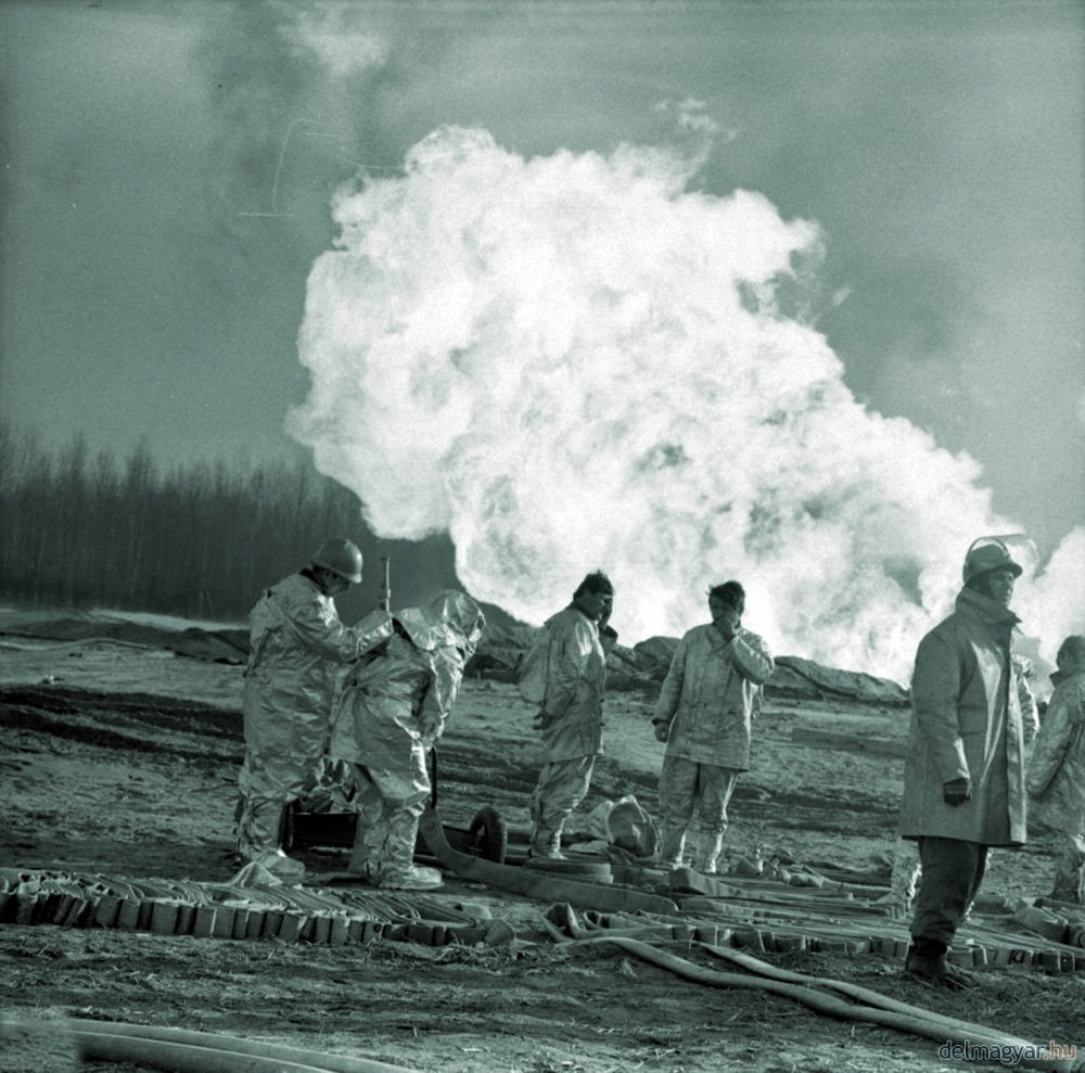 (►) Zsanai gázkitörés: 44 éve lobbant lángra a kút