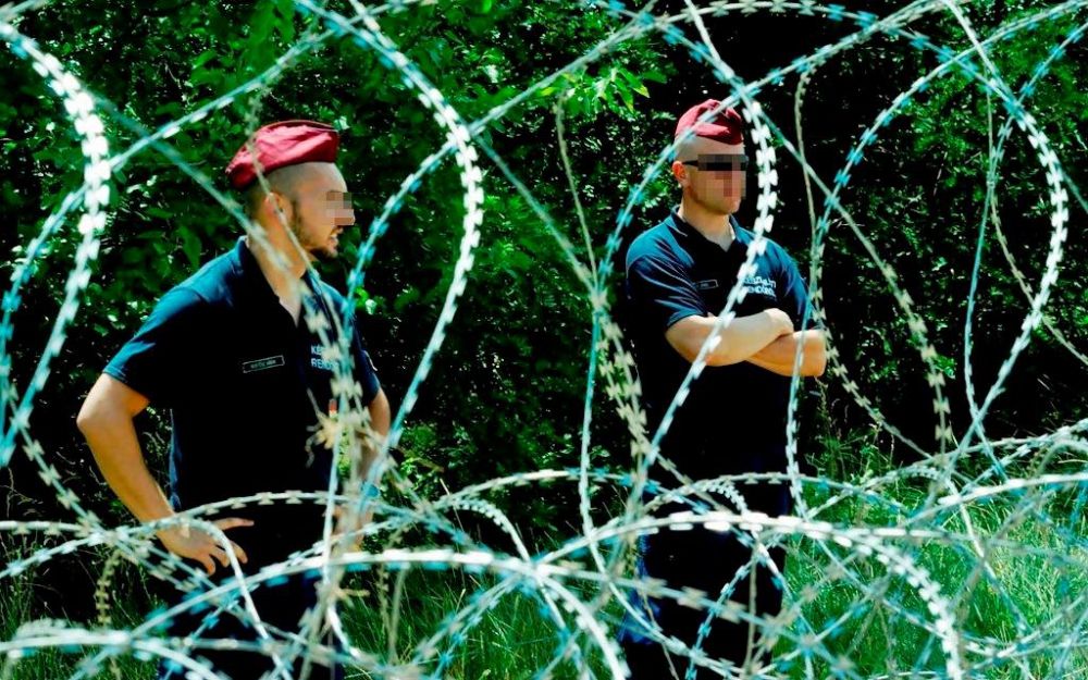 Visszafizettetnék a rendőrökkel a túlórapénzt