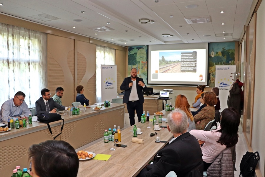 (►) A logisztikai terminálok kialakítása a cél