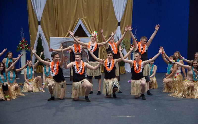  (►) A felnőtté válás 160 tekós perce