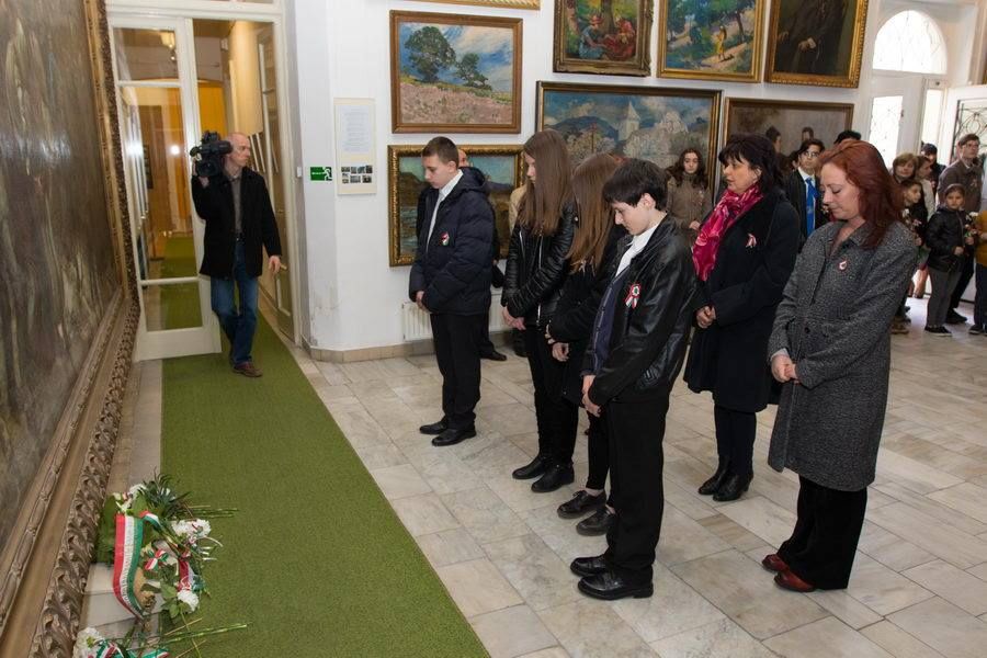 Megemlékezés és előadás