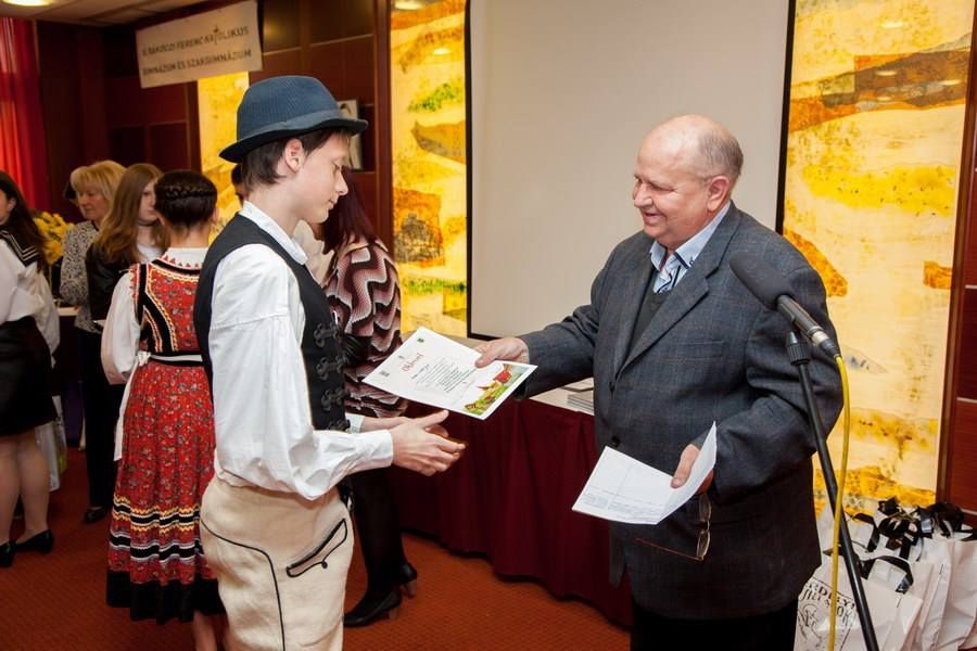 Összefogás az erdélyi irodalomért