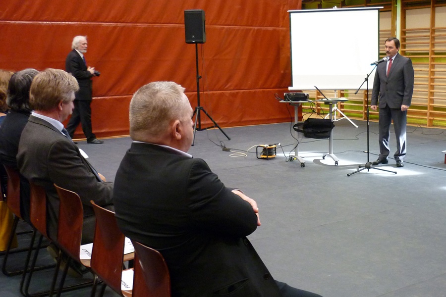 Az iskolaelhagyás csökkentését segítő program indul