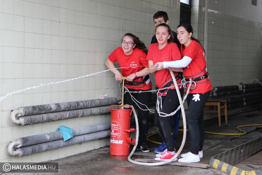 Halasi sikerek a katasztrófavédelmi versenyen (galéria)