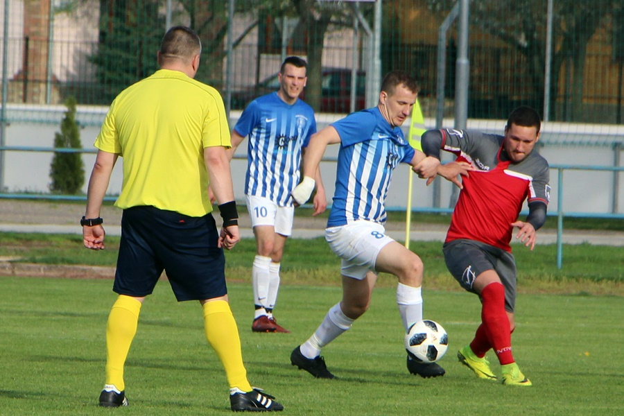 Nehezen nyert a KFC a Harta ellen (galéria)