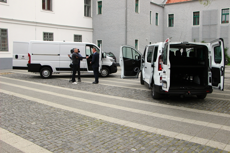 Új autókat vásárolt a KIGSZ (galéria)