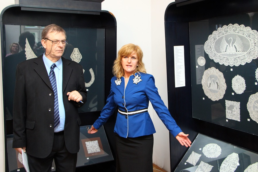 Szabadkán is bemutatkozik a halasi csipke (galéria)