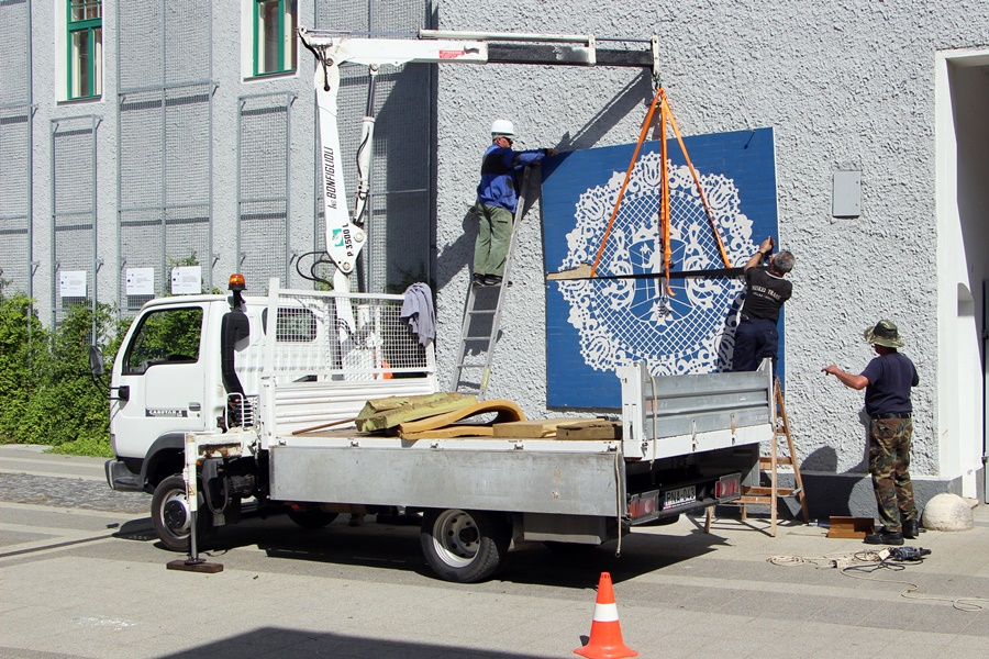 Helyére került a Vajgel-óriásmozaik (galéria)