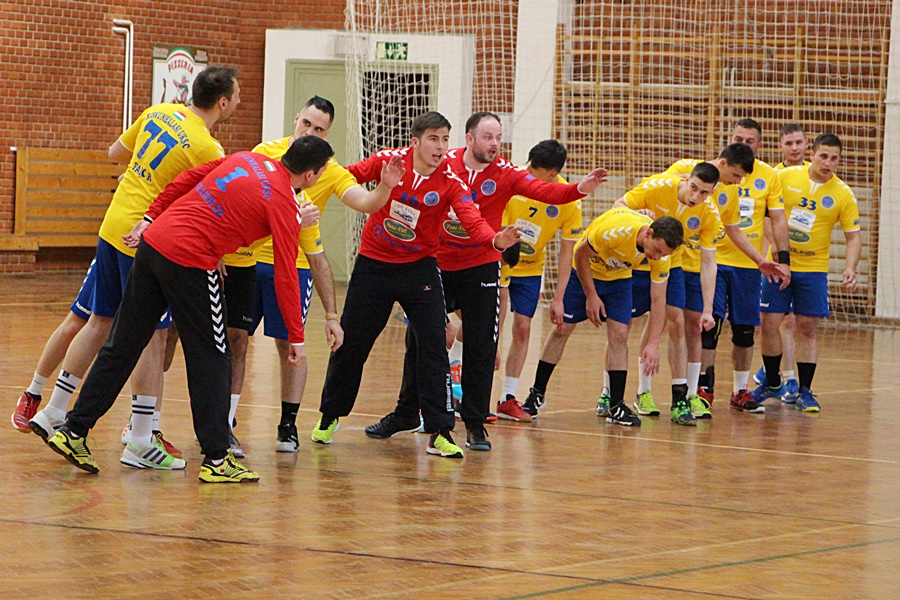 A bajnok nyert Halason