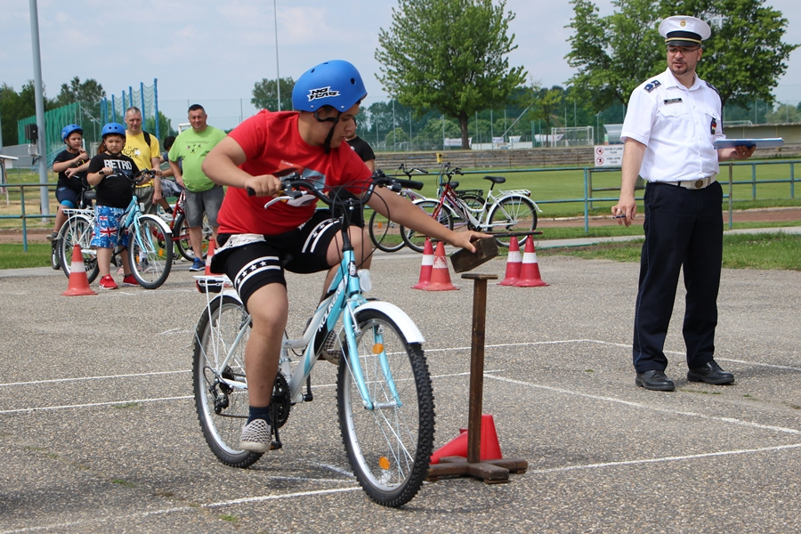 Drótszamár: játékos kerékpáros verseny volt (galéria)