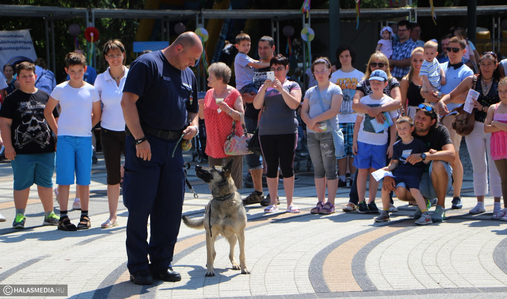 A nap és a főtér is a gyermekeké volt vasárnap (galériák)