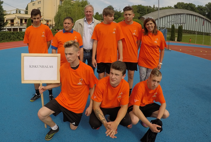 Nyilasi Tibor és a halasi esélyesek