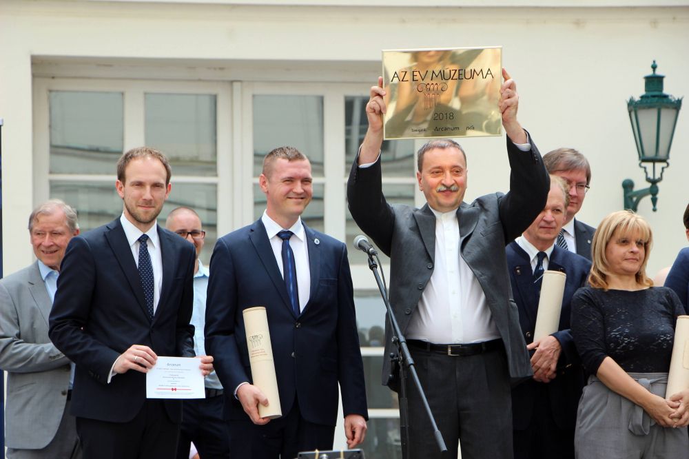 Régi-új igazgató a könyvtárban és a múzeumban